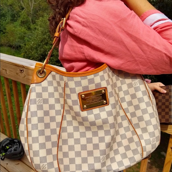 Authentic Louis Vuitton Damier Azure pM - Picture 2 of 11